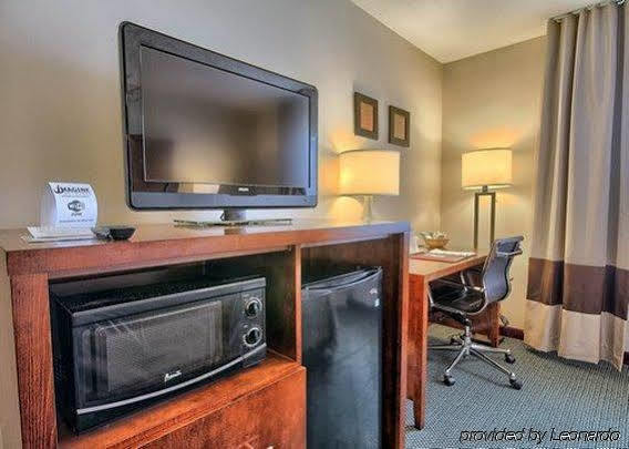 Bluffton Inn & Suites Ngoại thất bức ảnh