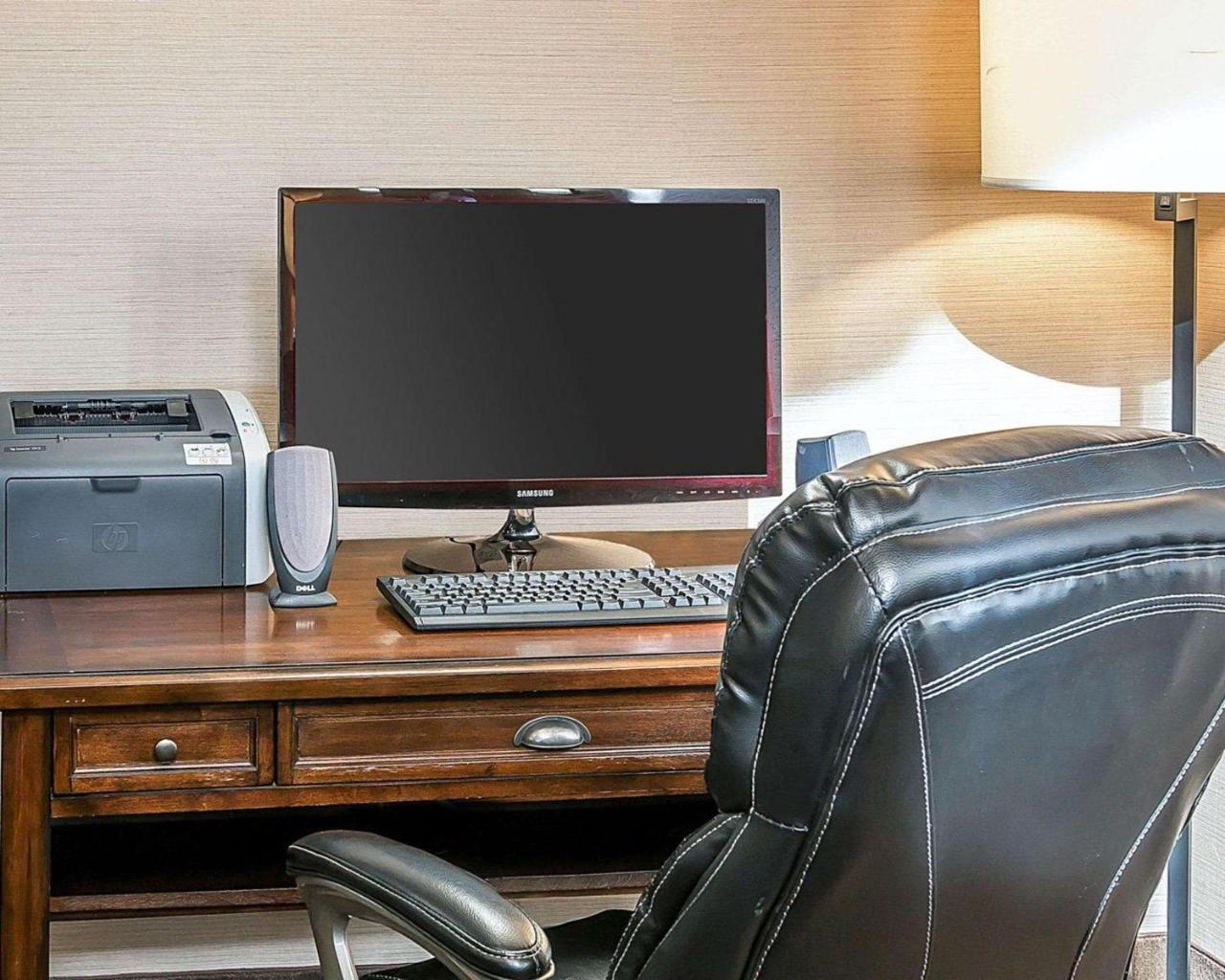 Bluffton Inn & Suites Ngoại thất bức ảnh